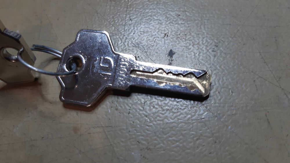 Canhões fechadura tipo Cam Lock