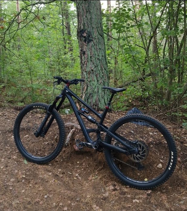 PILNE YT capra Core 1 2023 L 29 FOX X2 SRAM GX