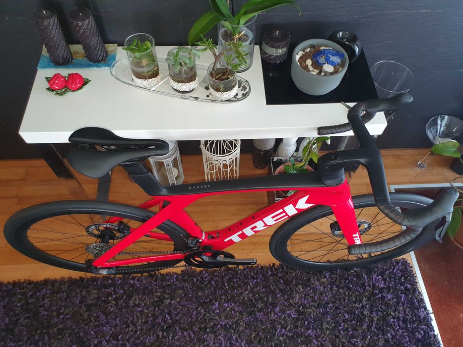 Trek Madone SLR (Ultegra Di2 24v)