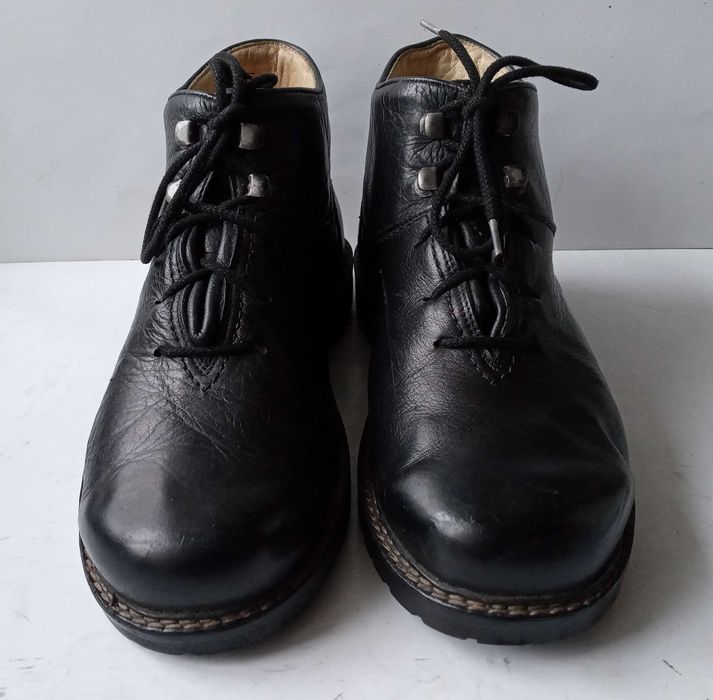 Чоловічі шкіряні черевики