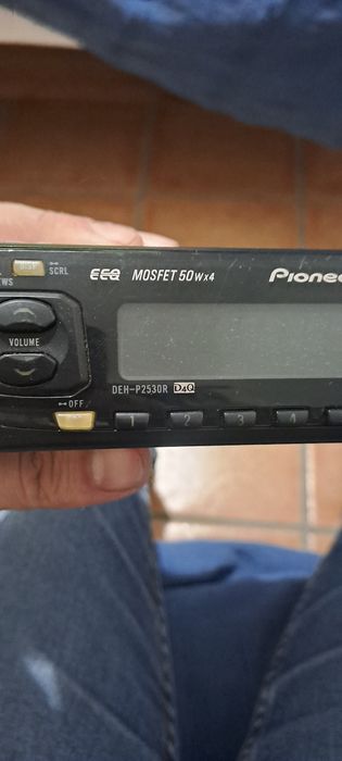 Frente de rádio pioneer