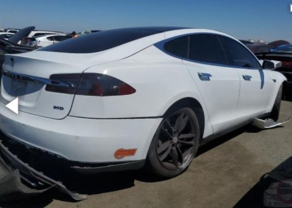 Фари   Tesla Model S 2012 --
