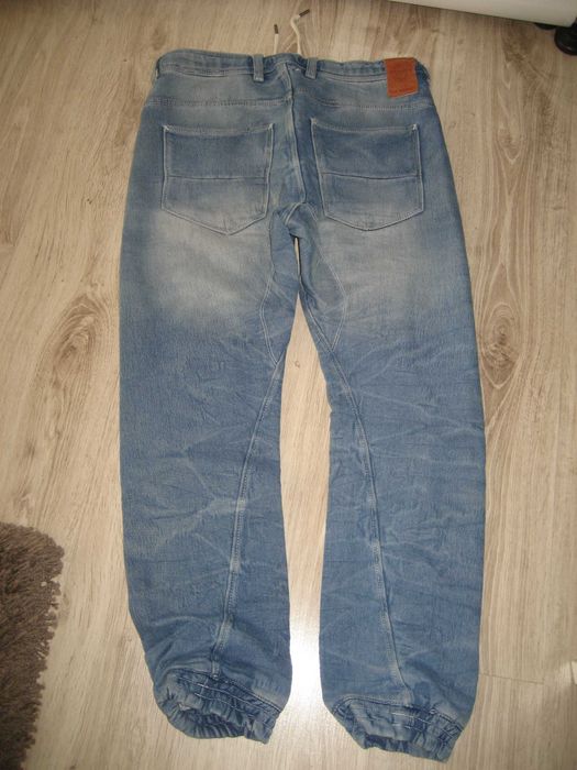 Pull & Bear - spodnie dżinsowe 40/31