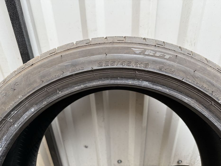 2 Opony letnie 225/45/18 Bridgestone Potenza s001* RSC