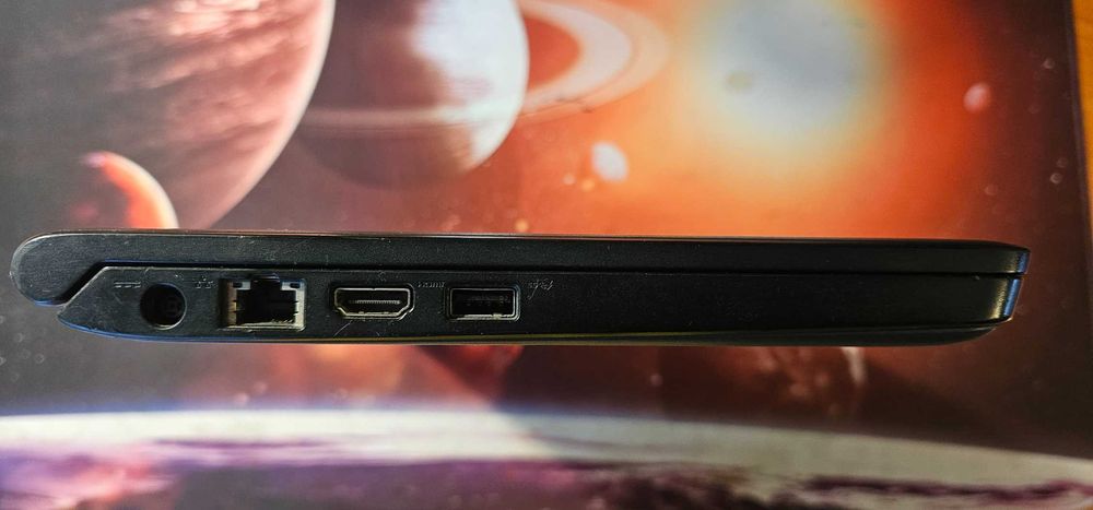 Dell Latitude 3160 11.6" Pentium 4ядра 8GbDDR3L SSDM.2 500Gb сенсорний