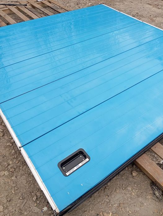 Brama segmentowa panelowa garażowa 300x307 wysoka