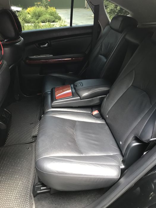 Продаю хороший автомобіль