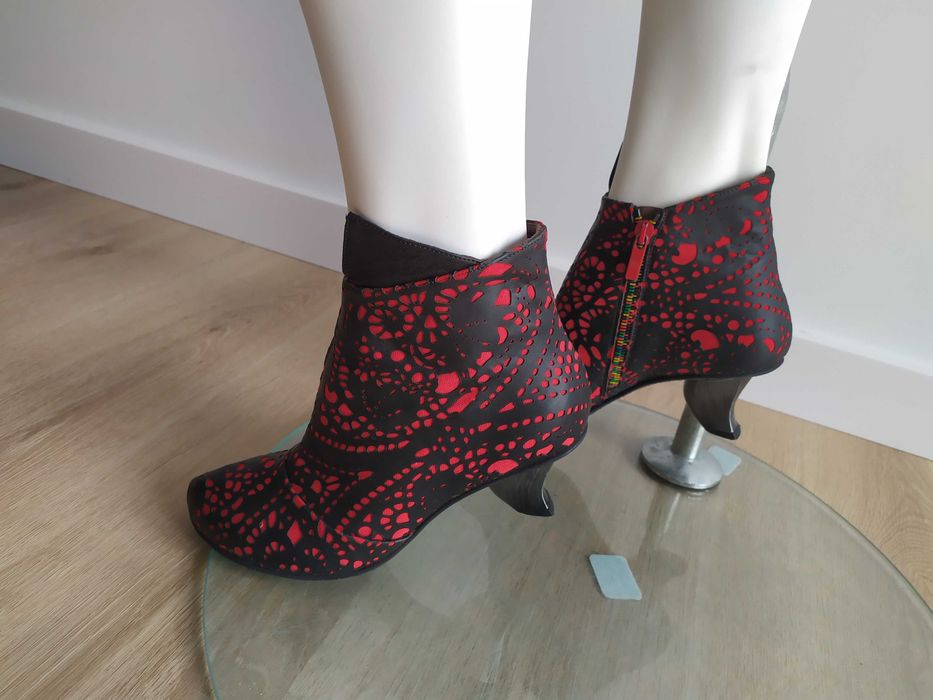 Włoskie czerwone ażurowe botki skóra naturalna 37 Lisa Tucci