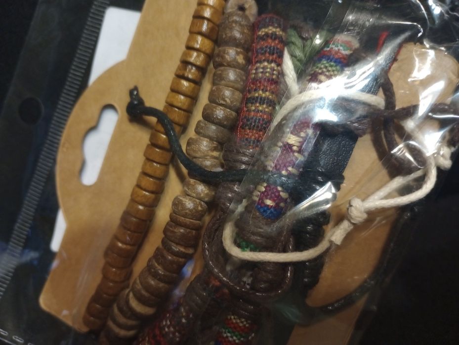 Sprzedam zestaw bransoletek 5 sztuk nowe