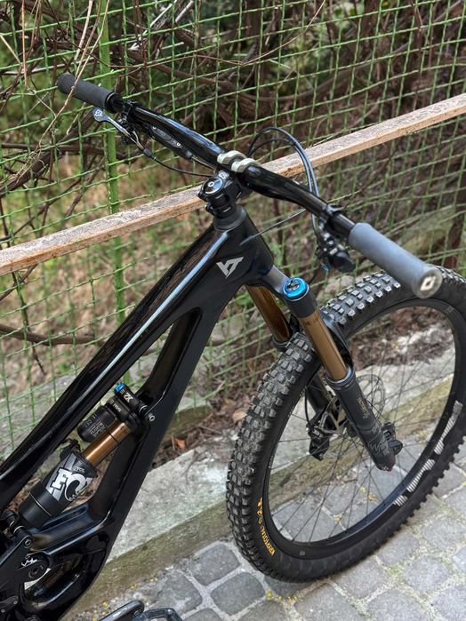 YT Capra Pro Race | Карбон ендуро велосипед