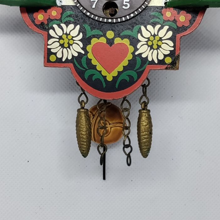 Pinhas de relógio de cuco