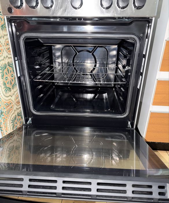 Fogao eletrico com pouco tempo de uso