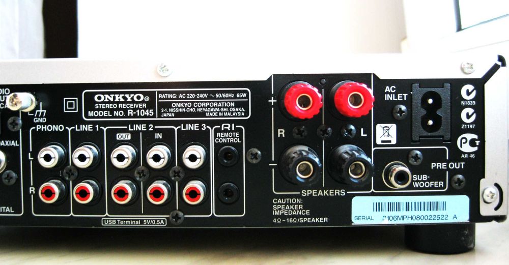ONKYO R-1045 RDS 2x70W USB/Optical/VLSC/DAC Burr-Brown 192 kHz/24-Bit