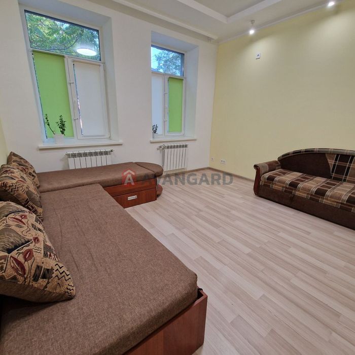 Продам 3к квартиру, лівий берег, ул. Новоселівська (