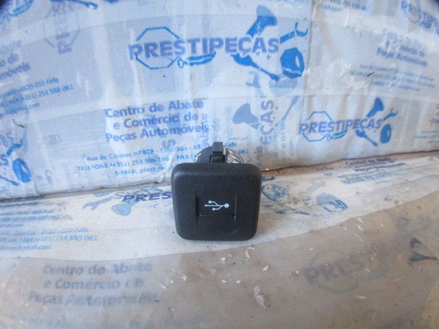 Módulo USB / AUX / IPOD SUZUKI Celerio (LF)