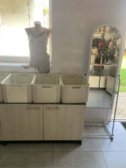 Діючий магазин на ринку