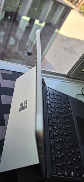 Surface Pro  8| i5-1145G7 |GB 256GB PT|ES