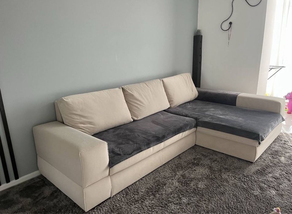 Продається велика  2-х кімнатна квартира з ремонтом. Постанови