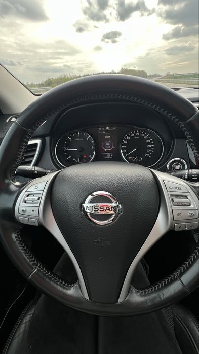 Nissan Qashqai 2014 • 1.5 дизель •