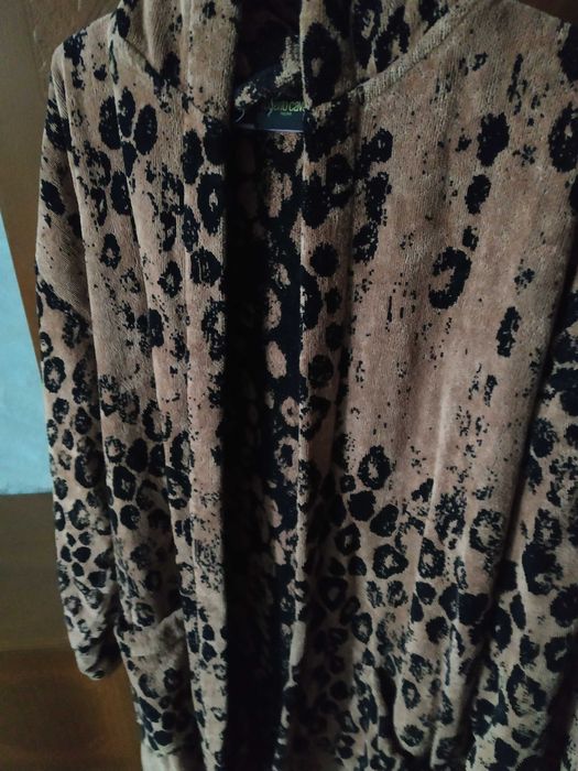 Халат Roberto Cavalli з леопардовим принтом, розмір XXL