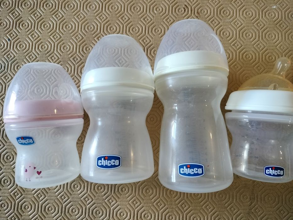 4 biberões da Chico(todos5€)oferta de copo
