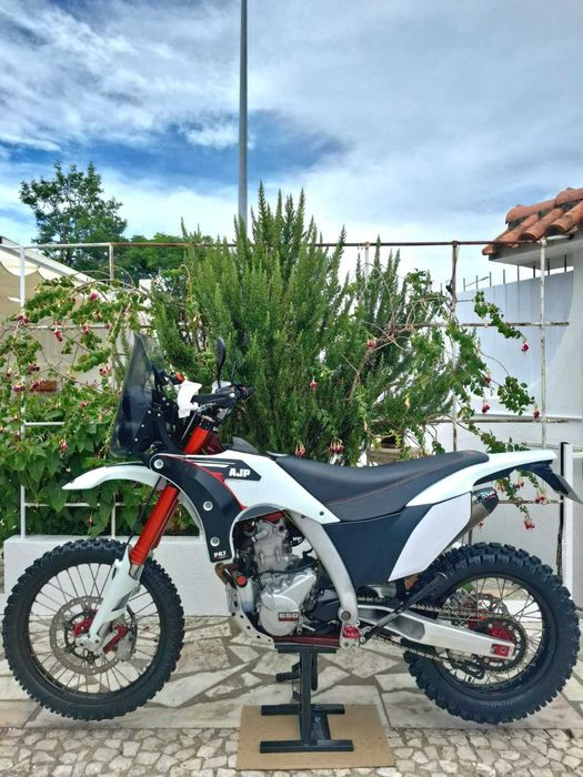 AJP PR7 650 Adventure - 2017