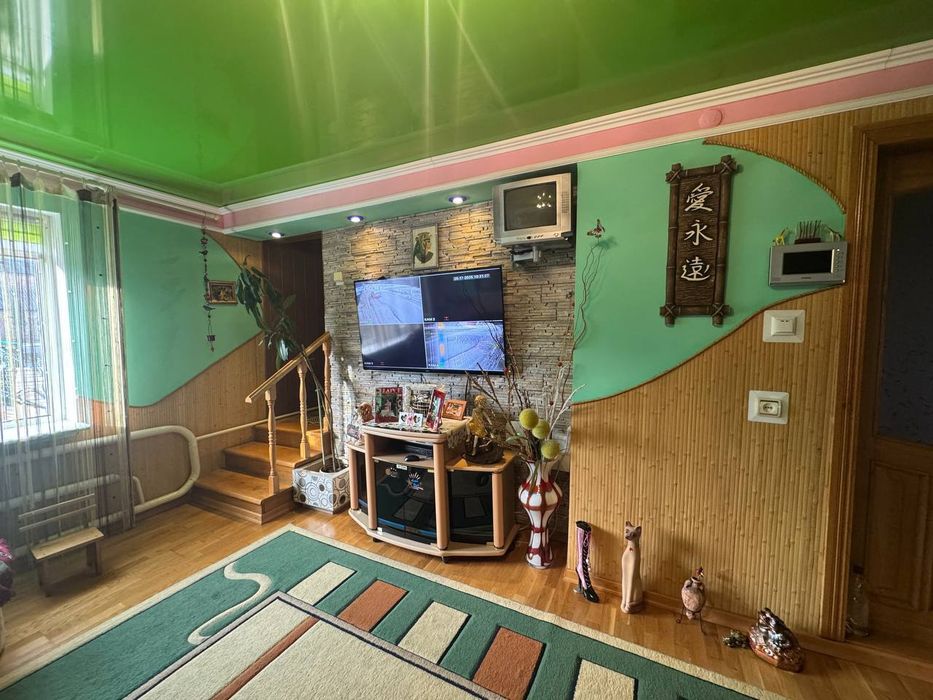 Продам будинок смт Ярмолинці