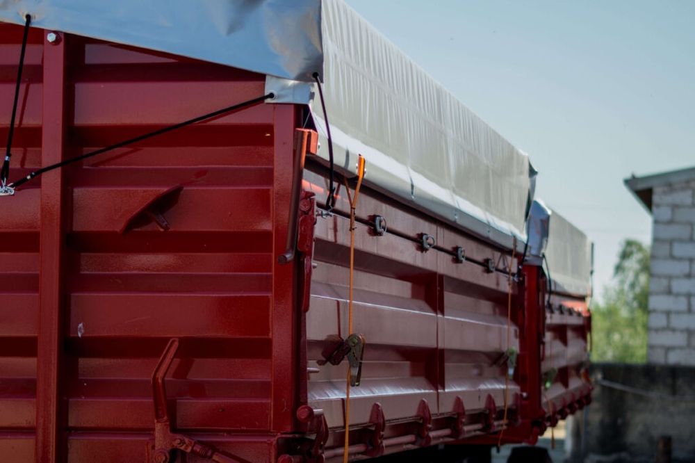 Plandeka na przyczepę zwijana gruba