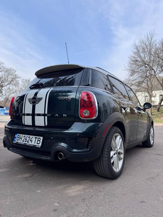 Автомобили легковые