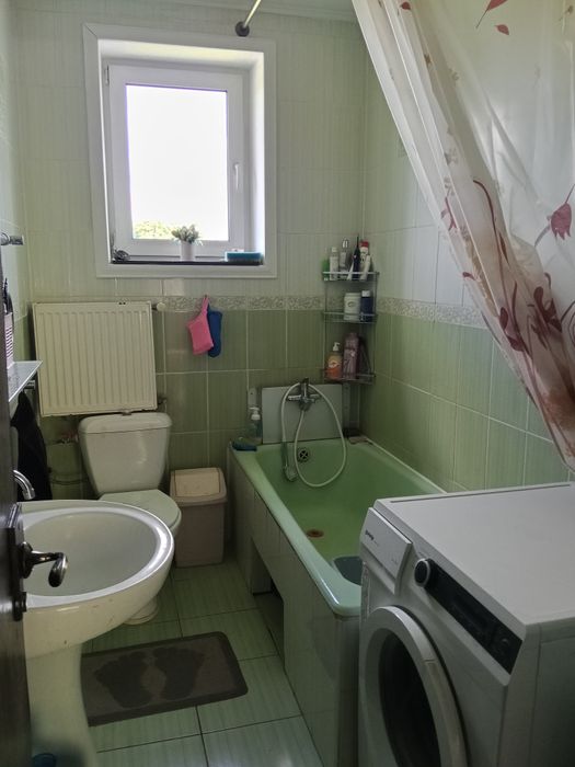 Продаж будинку 196 кв.м. (25 соток, гараж)
