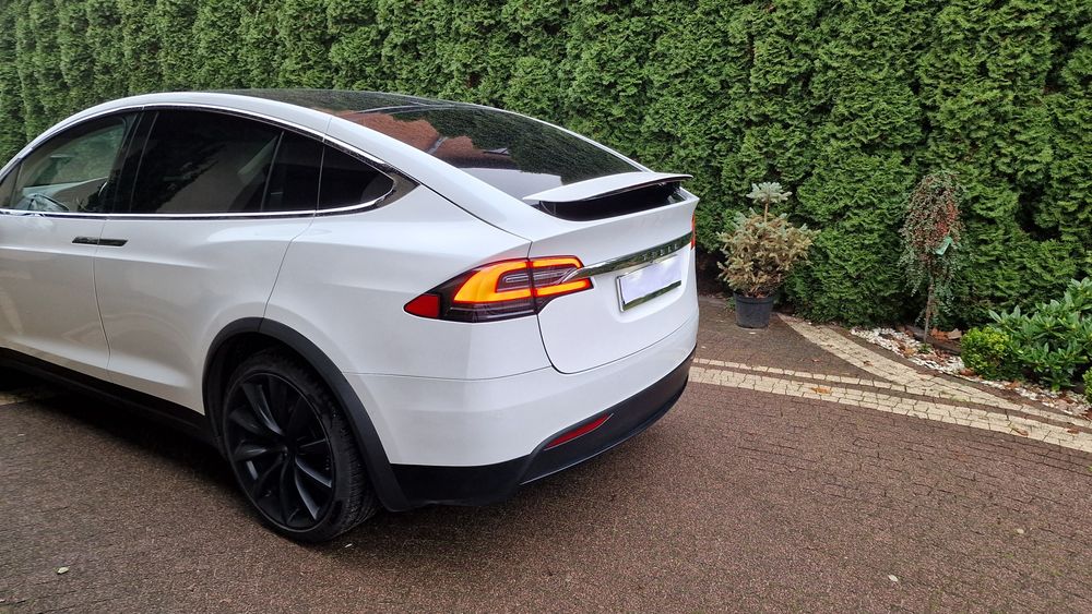 Tesla X 100D wersja  europa
