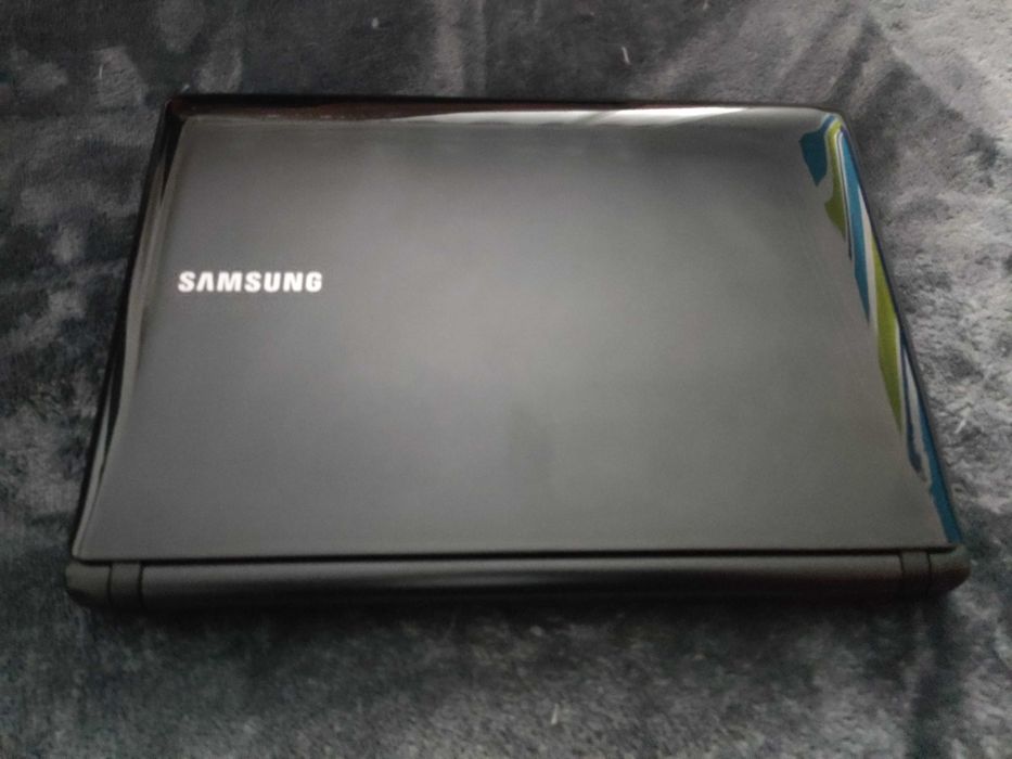 Portátil Samsung N150 Plus em Bom Estado (ecrã de 10.1")