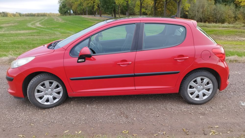 Peugeot 207 1,4 Benzyna