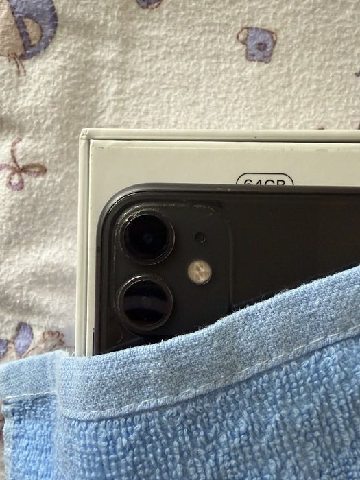 Продам iPhone 11 black, 64 GB