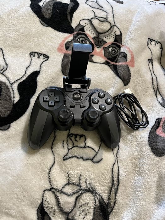 Продам бездротовий ігровий контролер