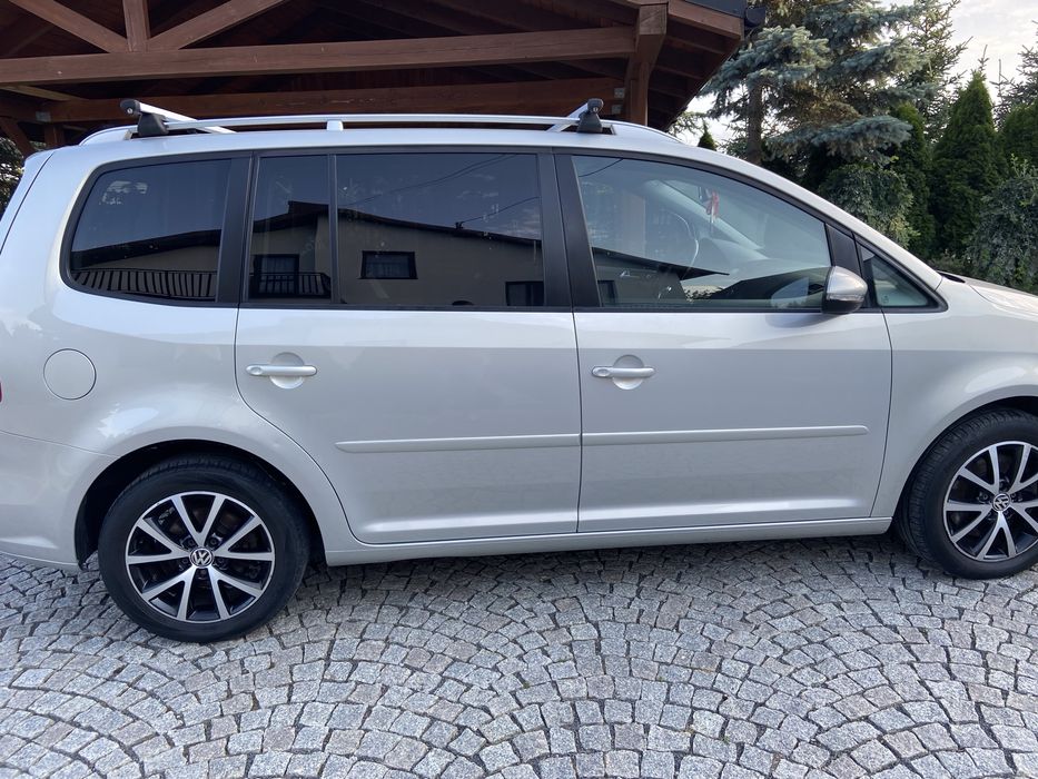VW Touran 2,0 TDI 2011r