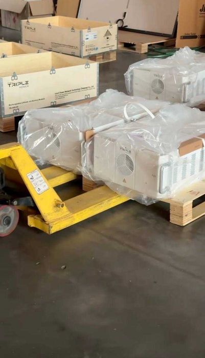 Акумулятори SolaX — замість Deye, Pylontech, Dyness