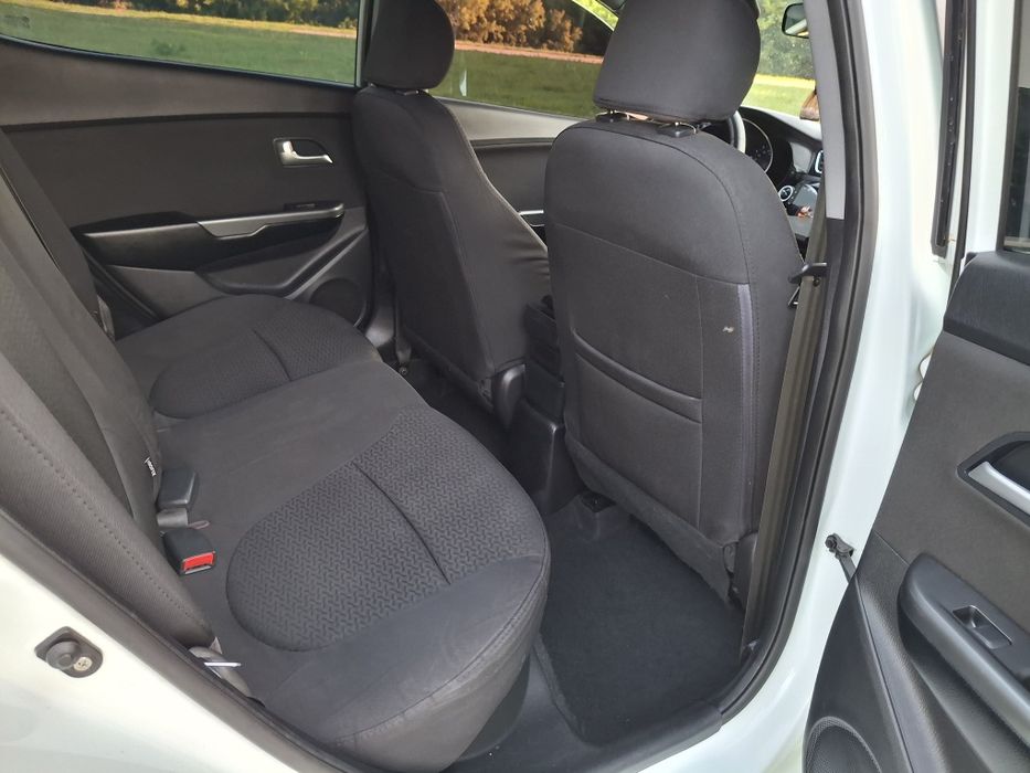 Kia Rio 2012 1.6 automatic