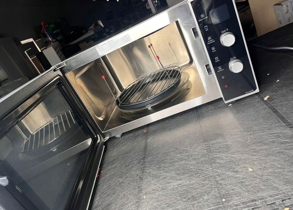 Kuchenka mikrofalowa PANASONIC NN-CD565BEPG 3w1