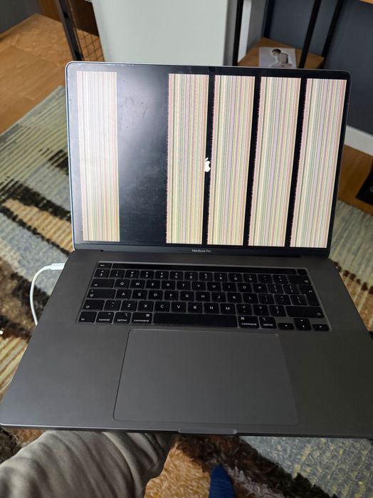 MacBook Pro 16" Gwiezdna Szarość MVVJ2ZE/A