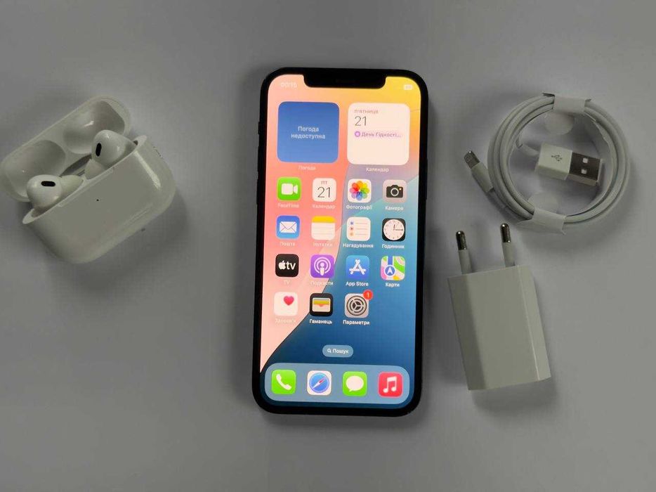 iPhone 12 midnight. Гарний стан. Комплект.