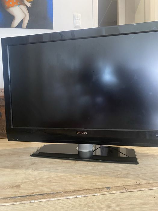 TV Philips 42PFL5522D – LCD 42” HD Ready, ótimo estado