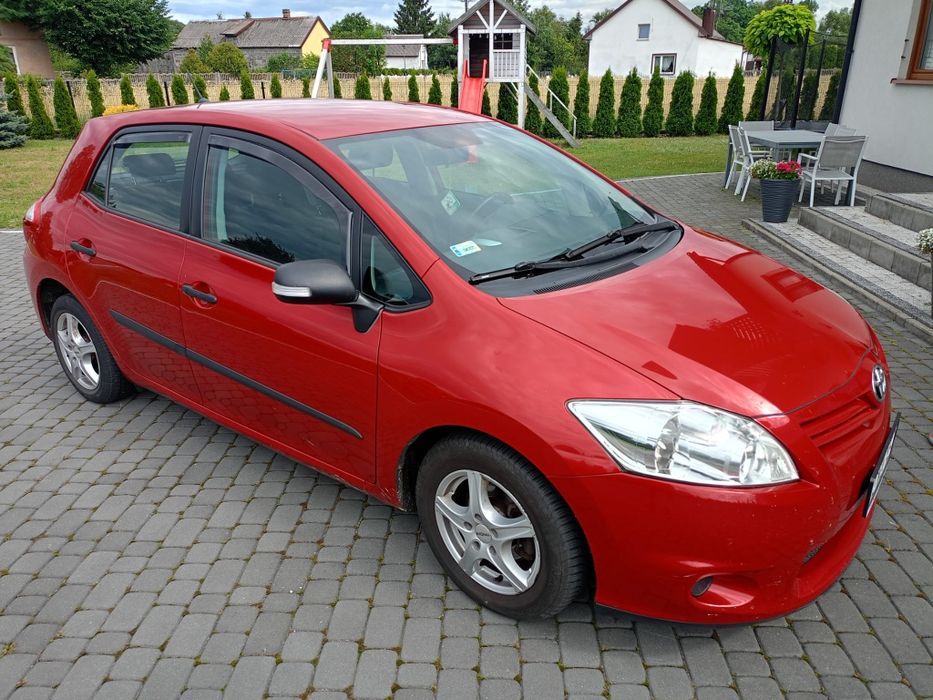 Sprzedam toyotę Auris 1.4 D4D