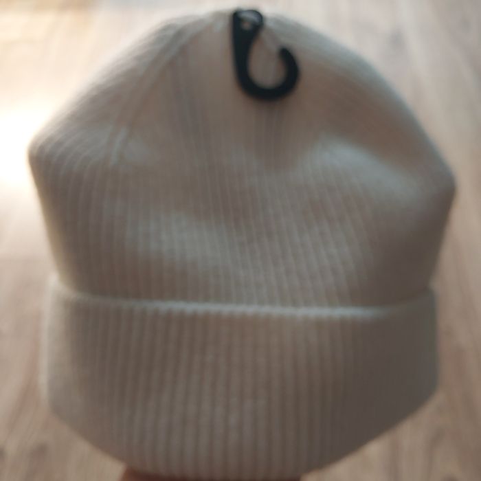 Nowa czapka wywijana Wolczanka, wełna merino