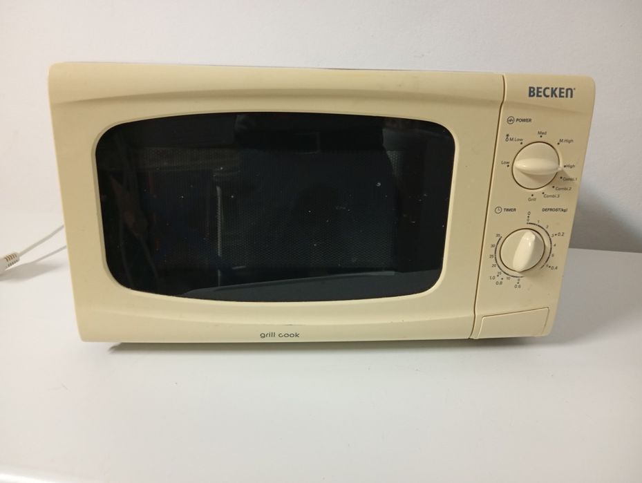 Microondas Becken com grill