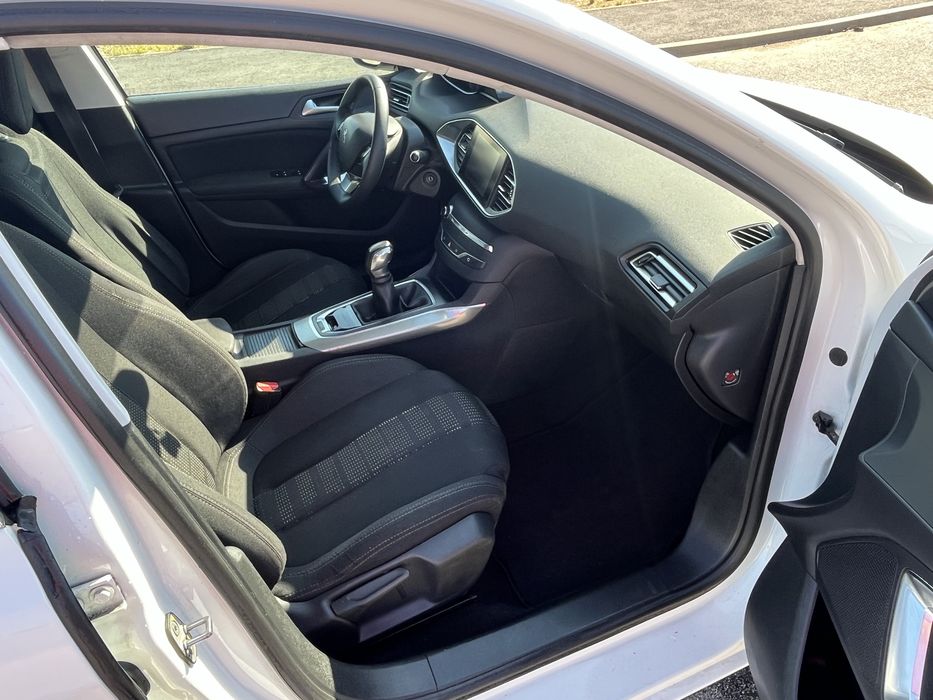 Peugeot  308  blue Hdi allure
