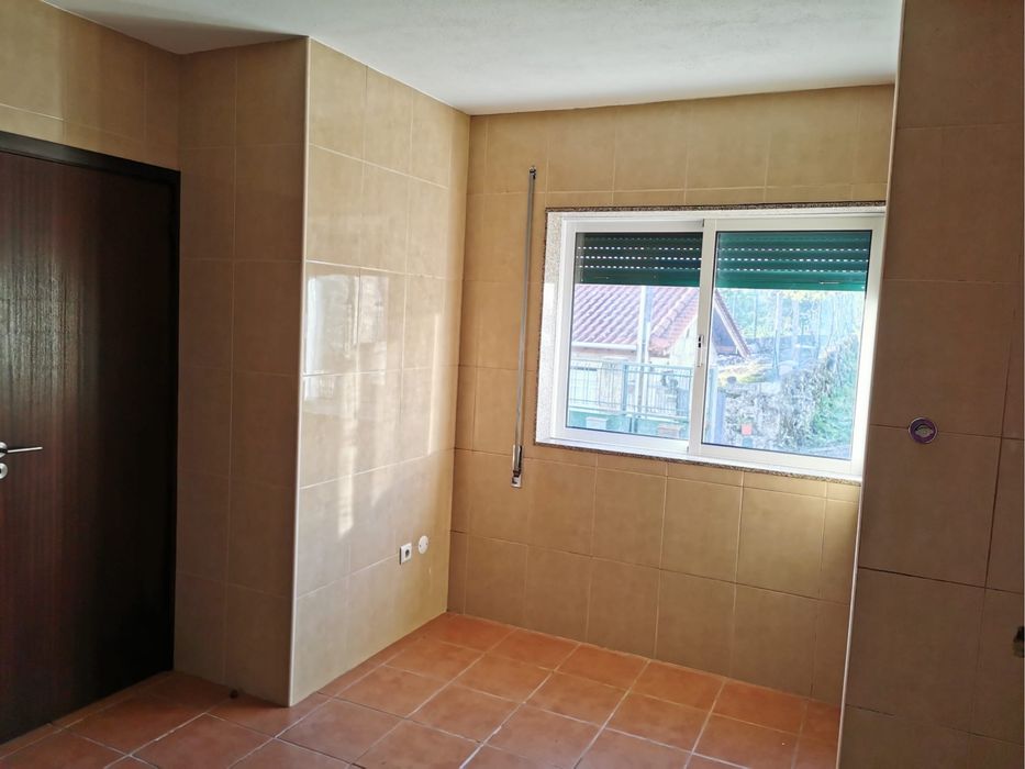 Apartamento T2 para Arrendamento em Real, Vila Meã – Amarante