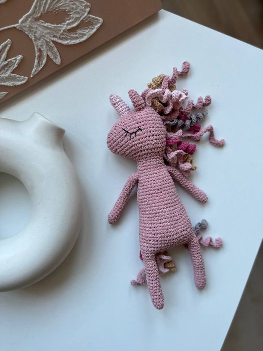 В'язані єдиноріжки, м'які іграшки.