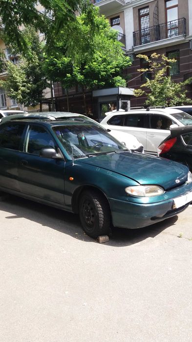 Автомобиль Хюндай Акцент 1995 год