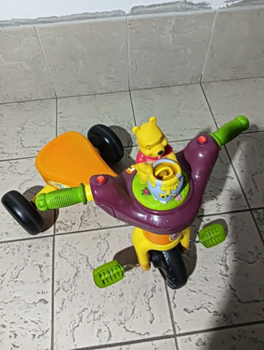 Triciclo de bebé impecável